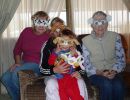 081226 stokesjojotucsonmasks010